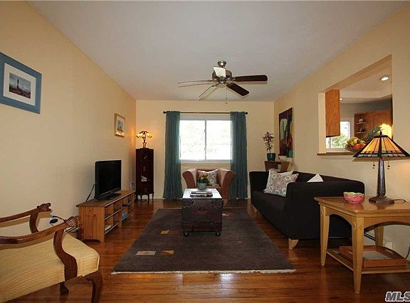 2nd image of 135 Seneca St