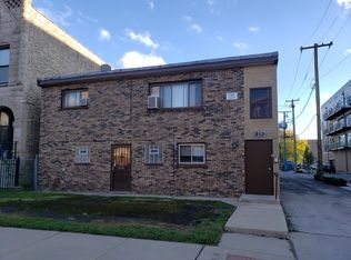 813 E Bowen Ave, Chicago, IL