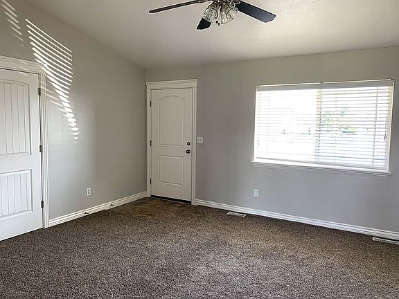 3rd image of 2955 Sagebrush St
