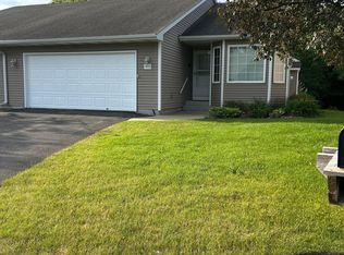 1415 Oriole Dr, Waconia, MN 55387