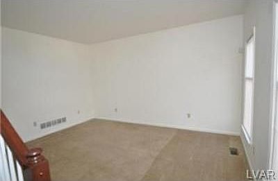 5th image of 216 Mill Race Dr