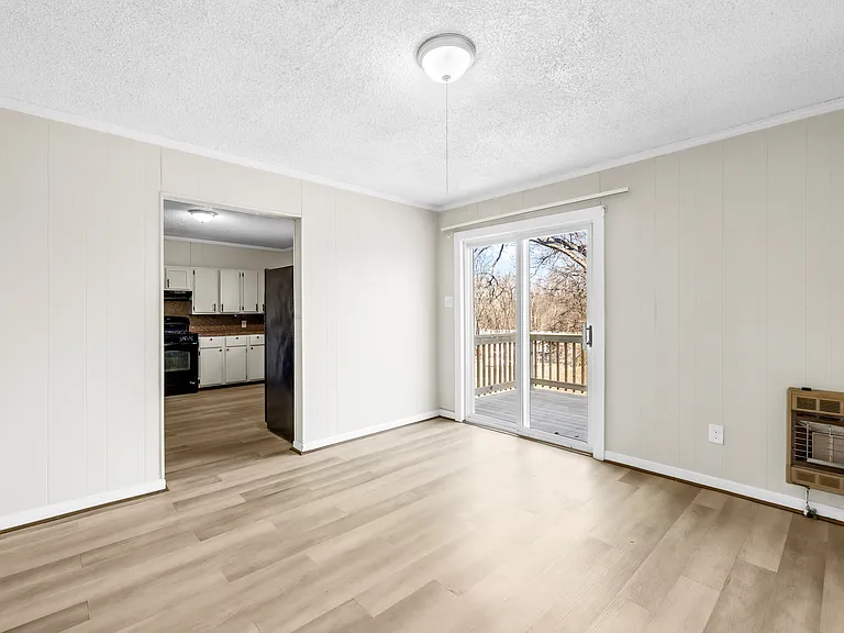 257 Jefferson St — Photo 14