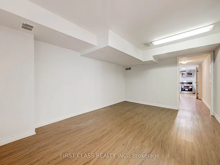 214 Linden Ave #BASEMENT — Photo 8