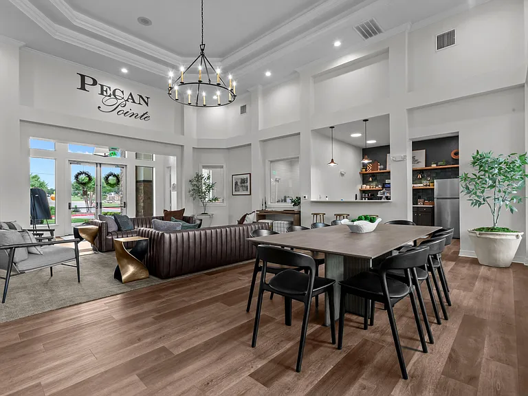 PECAN POINTE — Photo 21