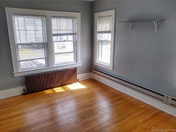 3rd image of 12 Gregory Blvd #B