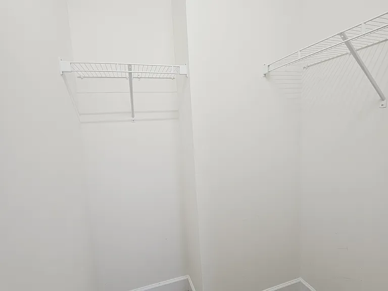 9031 Brixworth Ct — Photo 32