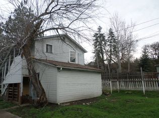 253 1/2 8th St, Ashland, OR 97520