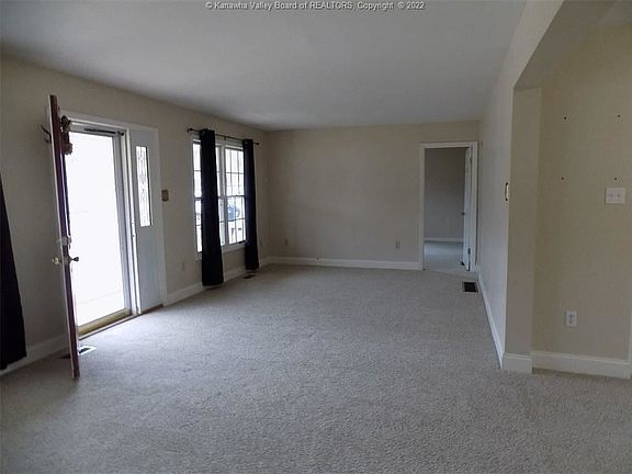 3rd image of 87 Coralburst Ln