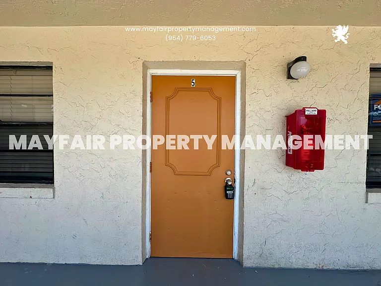 1331 S Federal Hwy #5 — Photo 16