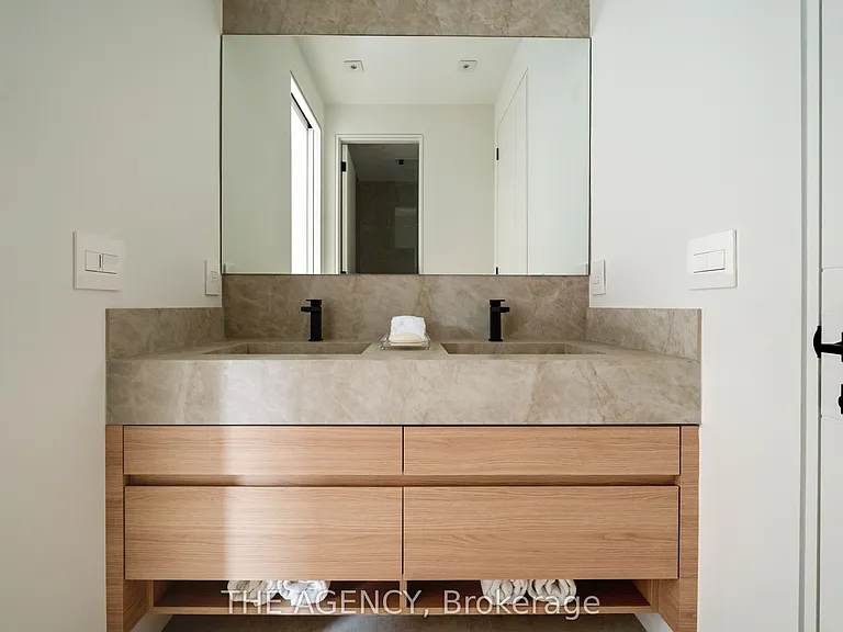 126 Sherwood Ave — Photo 30