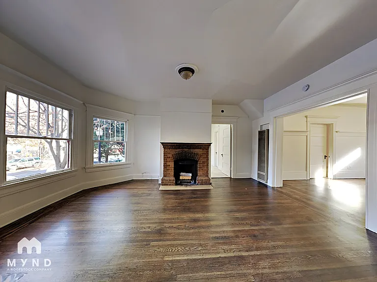 819 14th St #819 — Photo 7