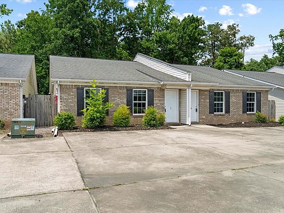 2nd image of 1025 Orchard Way