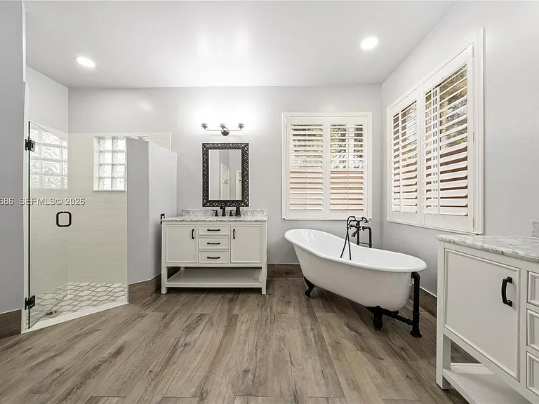 2893 Oakbrook Dr — Photo 5