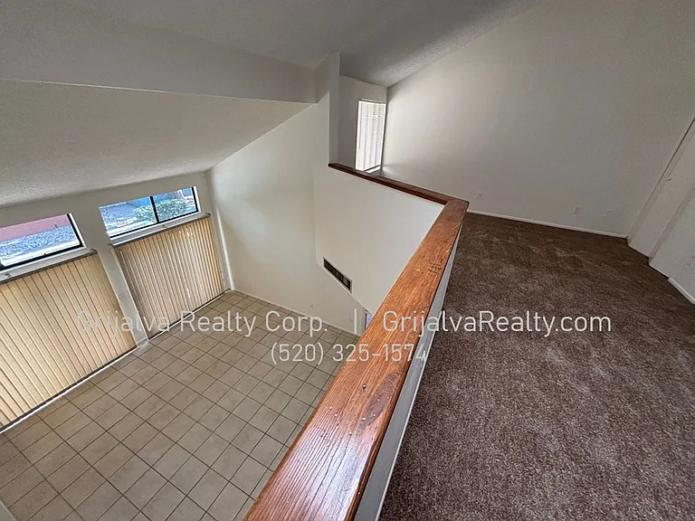 3120 E Corte De La Raqueta — Photo 18