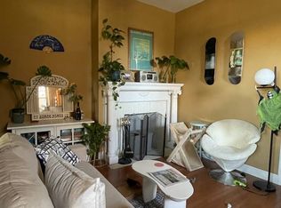 900 S 48th St APT 1F, Philadelphia, PA 19143
