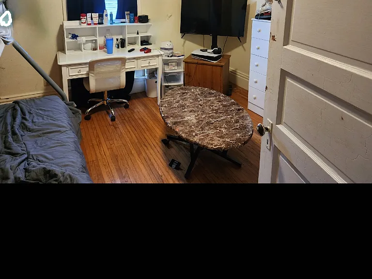 501 Christie St #2 — Photo 3