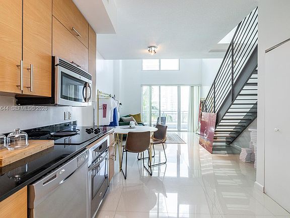 3rd image of 60 SW 13th St APT 1404