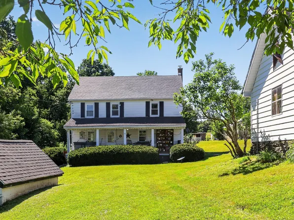 8042 Bobs Rd, Felton, PA 17322