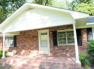 1108 S Veterans Blvd, Glennville, GA 30427