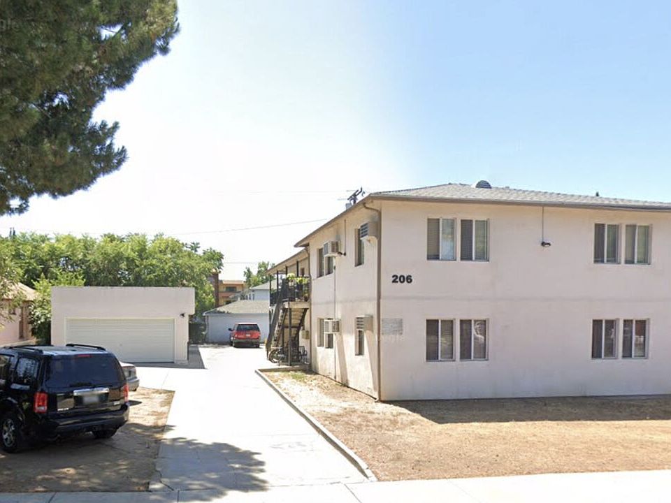 1st image of 206 Harps St