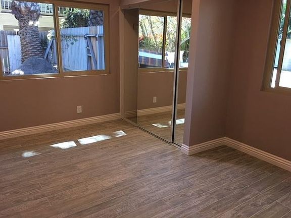 5th image of 365 Victoria St APT D