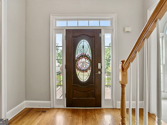 5th image of 3973 Palisades Main NW