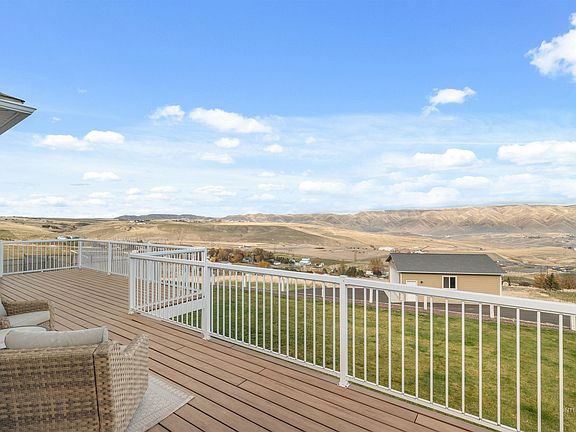 2nd image of 2740 Scenic Hills Dr