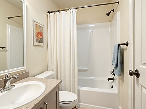 4th image of 520 Hoffman Ln