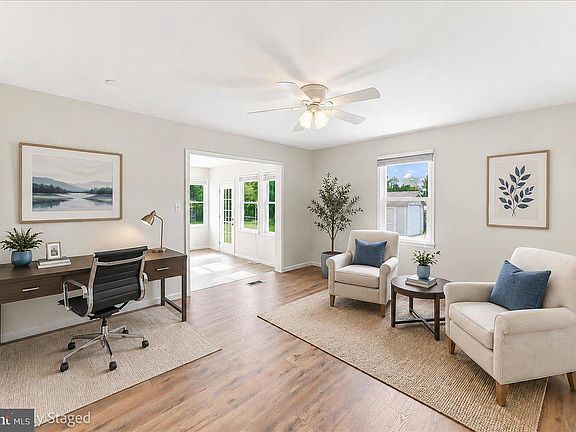 4th image of 111 Sycamore Ln