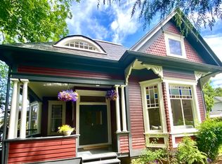 1800 J St #A, Bellingham, WA 98225