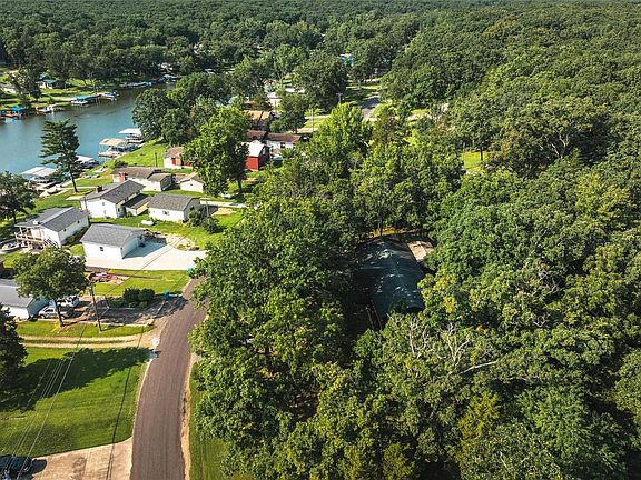 5th image of 1817 Lakeshore Dr