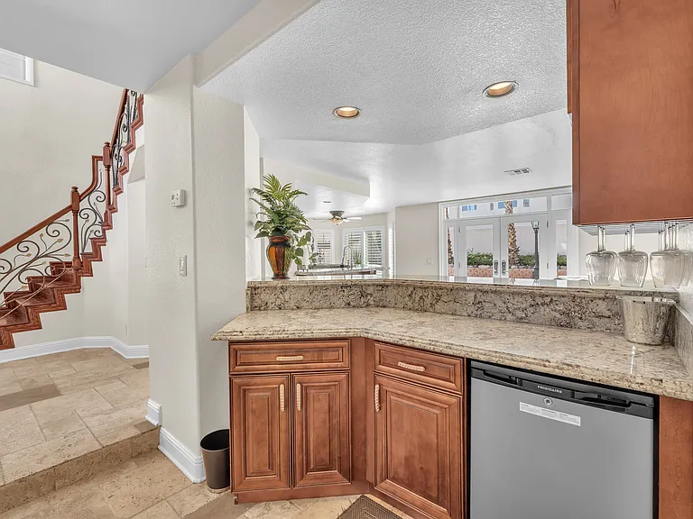 903 Possum Hill St — Photo 21