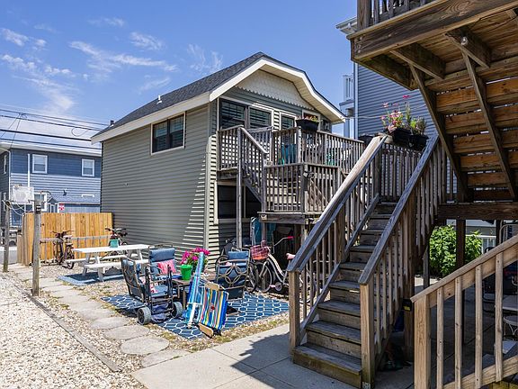 3rd image of 2936 Asbury Ave #2