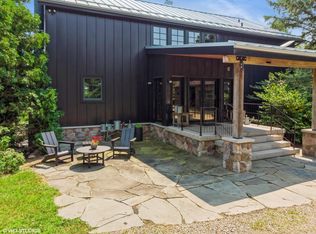 12801 Hills Rd, Buchanan, MI 49107