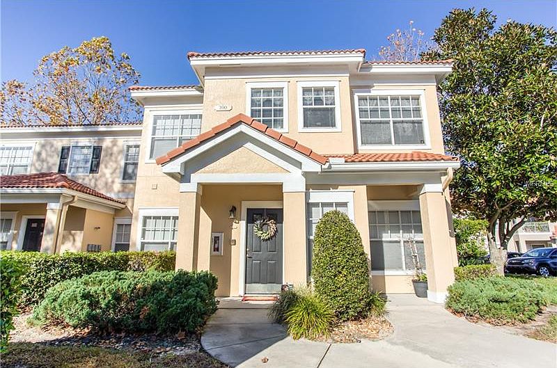 1st image of 326 Arbor Lakes Cir