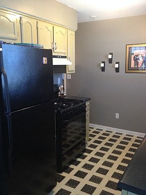 5th image of 400 Comanche Dr