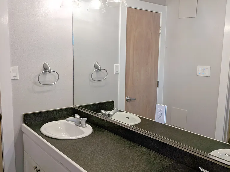 7106 Guadalupe St #B — Photo 12
