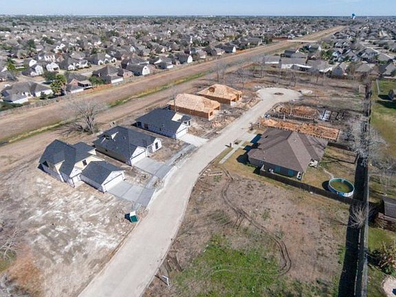 4th image of 2217 Dove Haven Ln