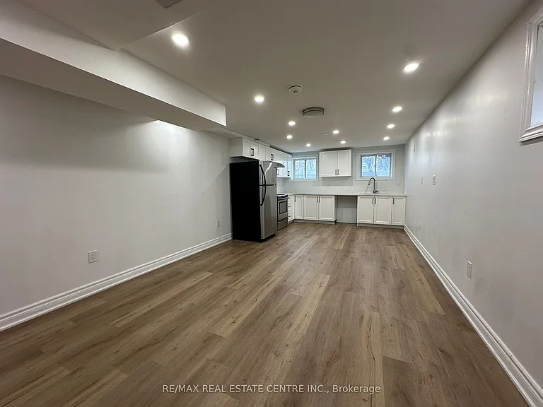 67 York Rd #BASEMENT — Photo 5