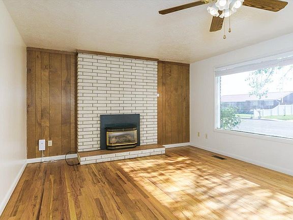 5th image of 3947 Sunnyside Ave