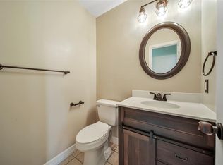 22 Elk Crossing Dr, Spring, TX 77381