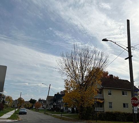Exterior Neighborhood (street photo)