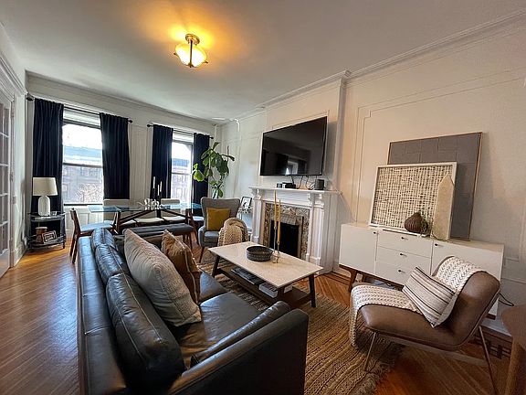 5th image of 109 Macdonough St #3