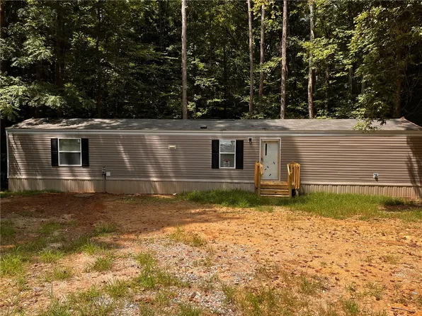 120 Starcraft Dr, Westminster, SC 29693