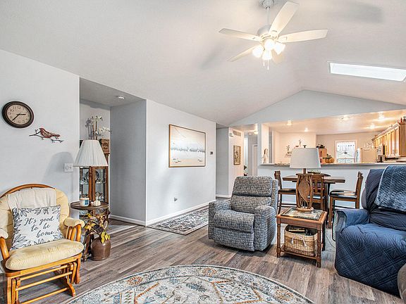 5th image of 2762 Sugarberry Ln