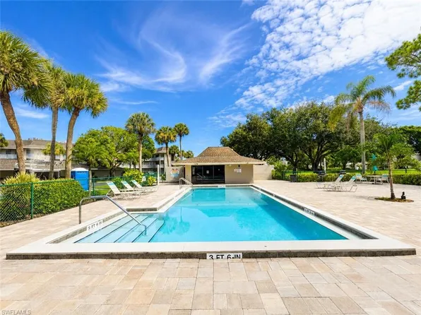 1782 Imperial Golf Course Blvd APT 105, Naples, FL 34110