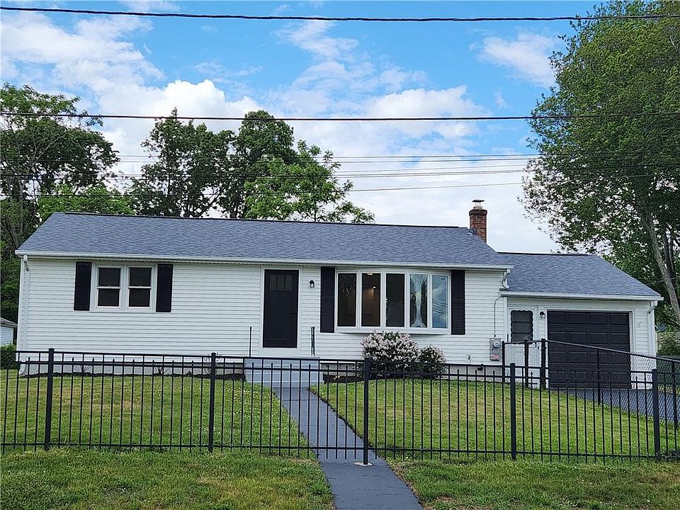 1st image of 11 Wood St