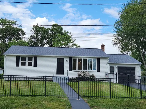11 Wood St, West Warwick, RI 02893