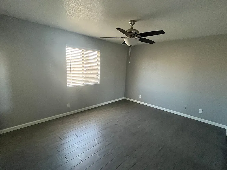 131 Voyager Ln — Photo 10