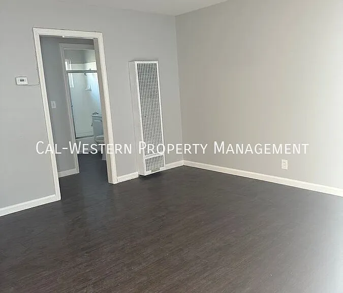 395 S 4th St #4 — Photo 4